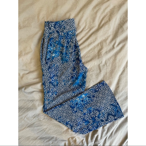 Banana Republic Blue Patterned Pant size 00R - Picture 4 of 5